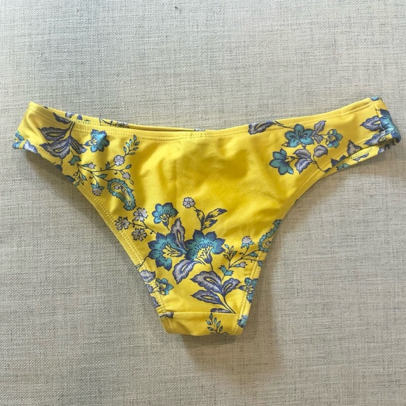 Sam Edelman Bikini - Picture 5 of 15